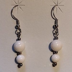 🖐 Milk Glass Bead Wire Earrings